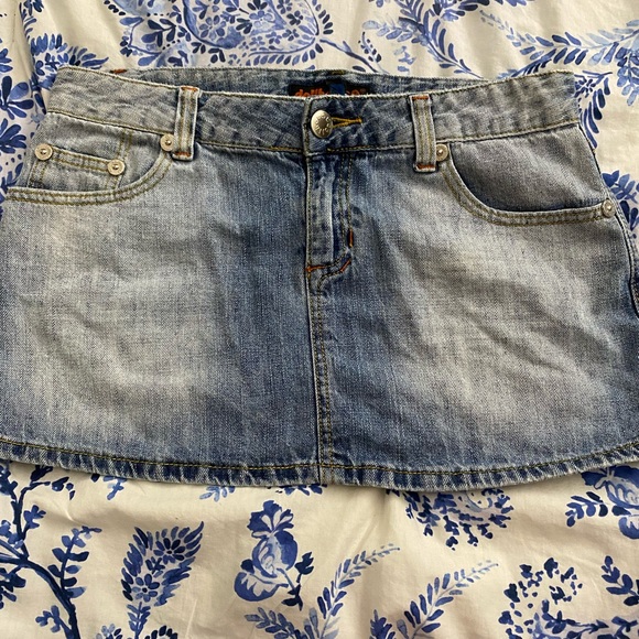 Jean Skirt - Picture 1 of 3
